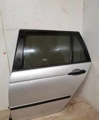 BMW 3 E46 Rear door