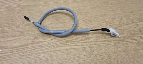 BMW X6 E71 Front door cable line 7137079