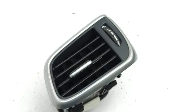 Infiniti Q30 Dashboard air vent grill cover trim 687605DA0A