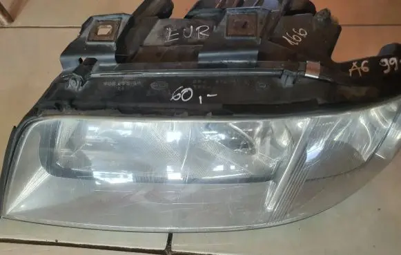 Audi A6 S6 C5 4B Headlight/headlamp 14846500