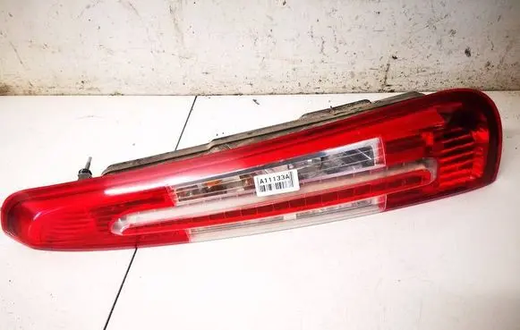 Ford C-MAX I Rear/tail lights 3M5113N411AA