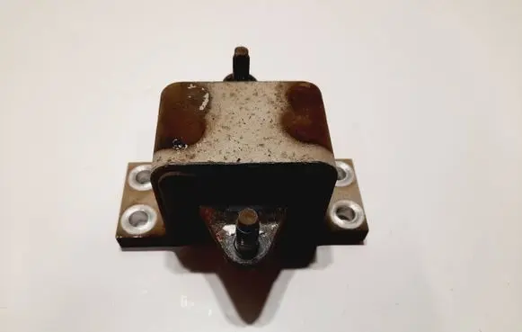 Infiniti FX Gearbox mount
