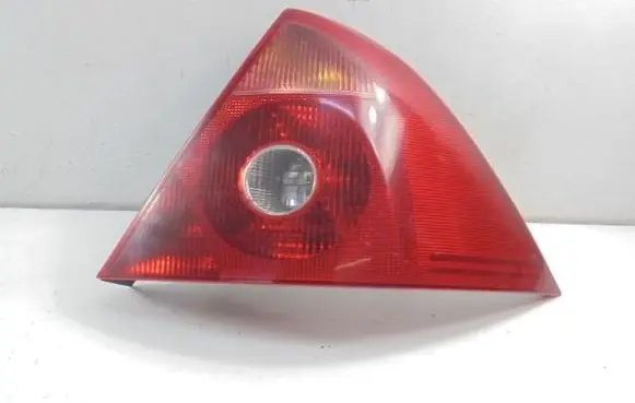 Ford Mondeo Mk III Rear/tail lights 1S7113404A