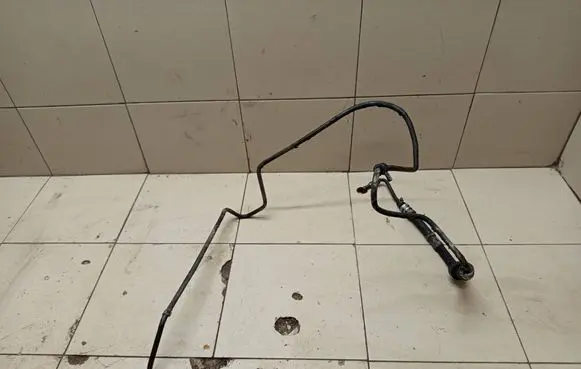 Volvo V70 Power steering hose/pipe/line 