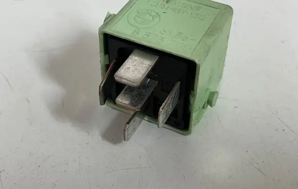 BMW 5 E60 E61 Other relay 8373700