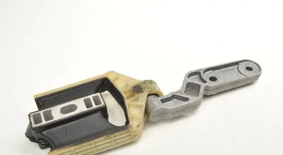 Volvo XC60 Engine mounting bracket 31480554