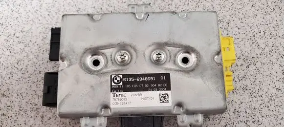 BMW 5 E39 Airbag control unit/module 65776900727 6900727