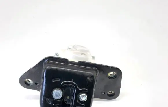 Jeep Cherokee Tailgate exterior lock 