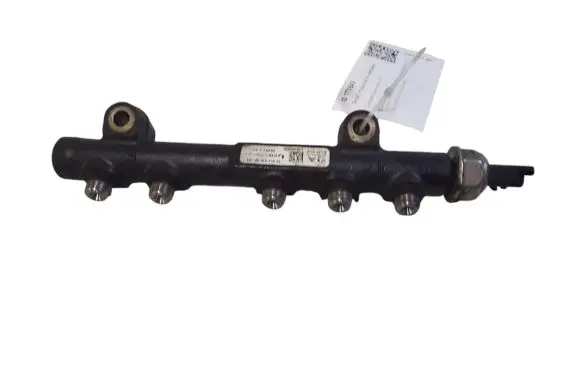 Volvo V40 Cross country Fuel main line pipe 9685297580