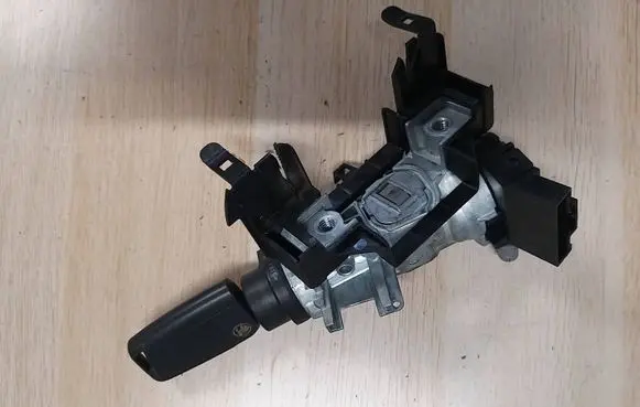 Skoda Fabia Mk3 (NJ) Ignition lock 1K0905851