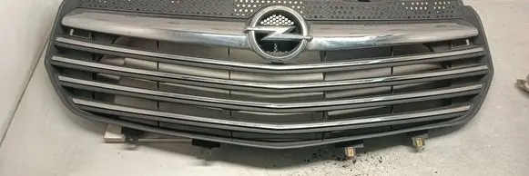 Opel Movano B Front grill