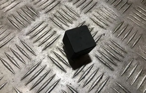 Chevrolet Corvette Other relay 14100455