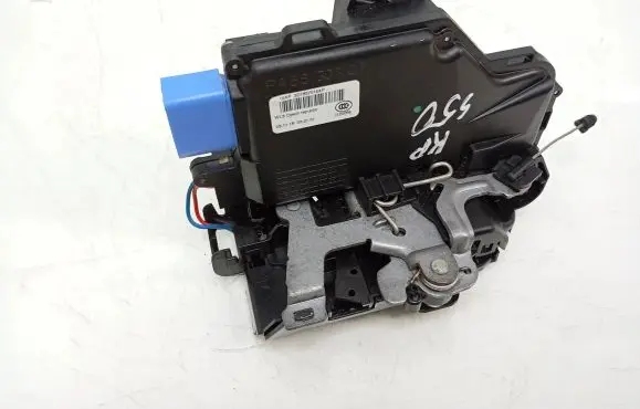 Skoda Octavia Mk2 (1Z) Front door lock 3D1837015AP