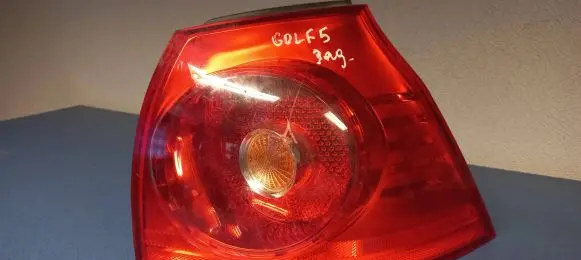 Volkswagen Golf V Rear/tail lights 1K6945096
