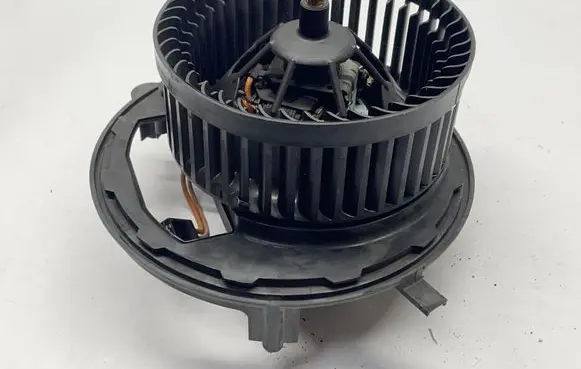 Heater fan/blower