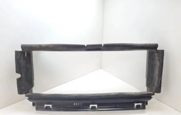 Volvo XC90 Intercooler air guide/duct channel 31353798