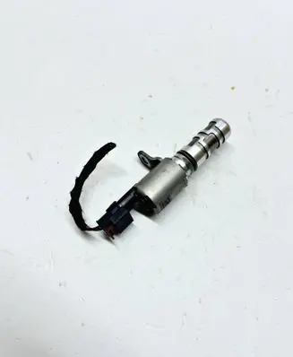 Volkswagen Polo VI Camshaft vanos timing valve 05C906455A 29F01F2S