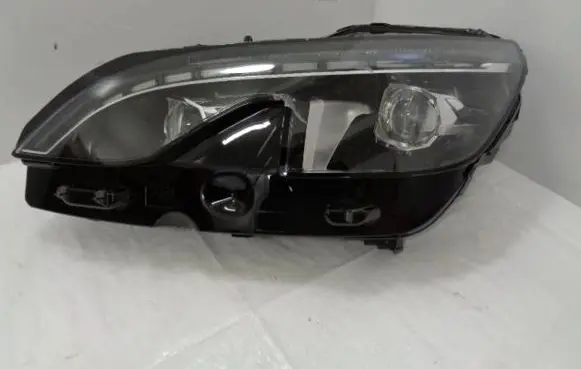 Peugeot 3008 II Headlight/headlamp 9826572780