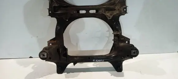 Volkswagen Touareg I Front axle beam 