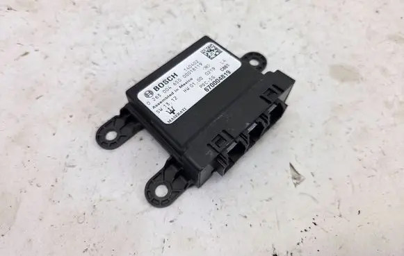 Maserati Ghibli Parking PDC control unit/module 670004819