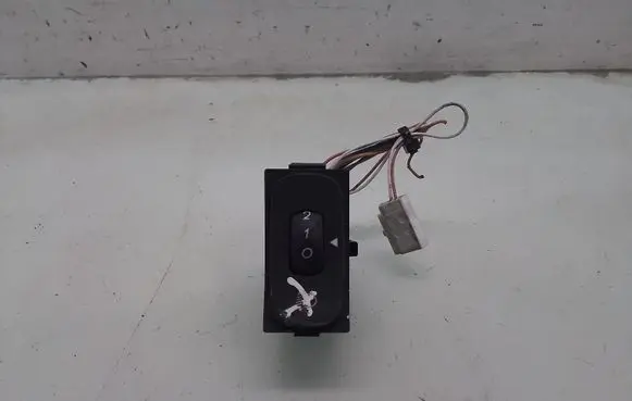 Renault Laguna II Headlight level height control switch 8200002439