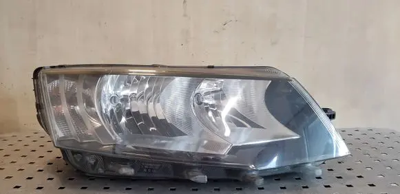 Skoda Octavia Mk3 (5E) Headlight/headlamp 5E2941016 030127260200 1305236985