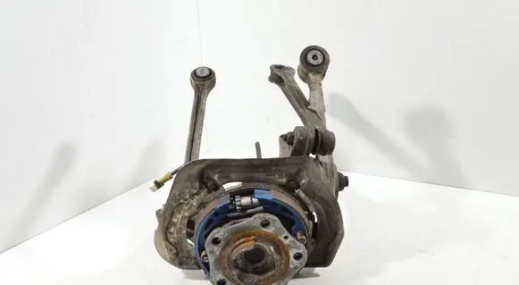 Porsche 911 996 Rear wheel hub spindle/knuckle 99633111106 99633111105 99633161106