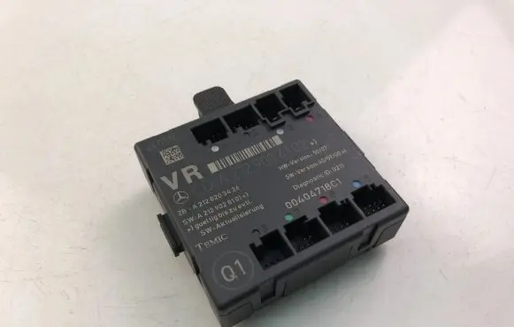 Mercedes-Benz E A207 Other control units/modules A2129004102