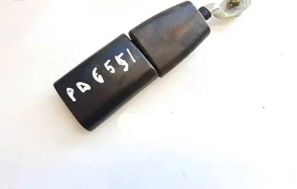 Mitsubishi Galant Front seatbelt buckle 10448090