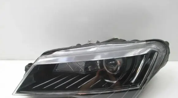 Skoda Superb B8 (3V) Headlight/headlamp 3V2941015A
