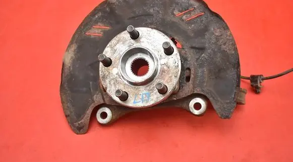 Subaru XV I Front wheel hub spindle knuckle