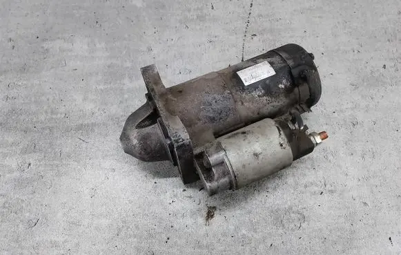 Opel Zafira B Starter motor 55853857