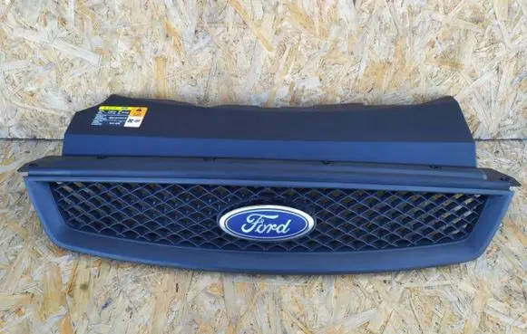 Ford Focus Front bumper upper radiator grill ddddd