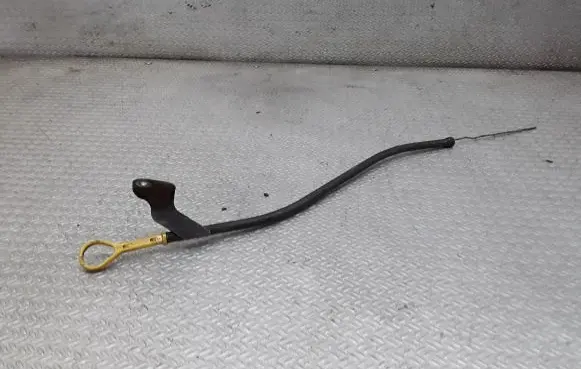 Mazda 5 Oil level dip stick 