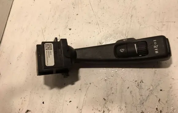 Volvo S80 Wiper control stalk 30669860