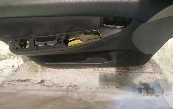 Toyota Corolla E120 E130 Front door card panel trim