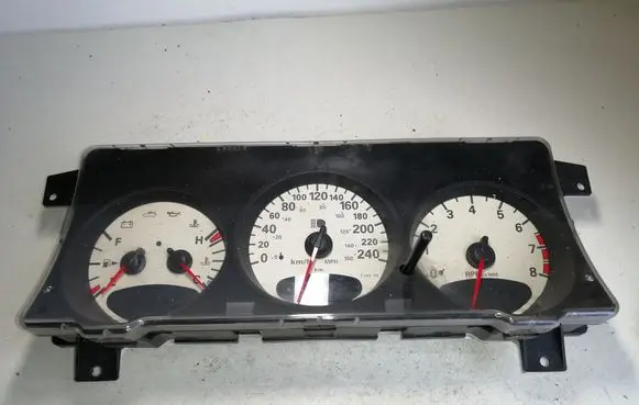 Chrysler PT Cruiser Speedometer (instrument cluster) 04671535AJ
