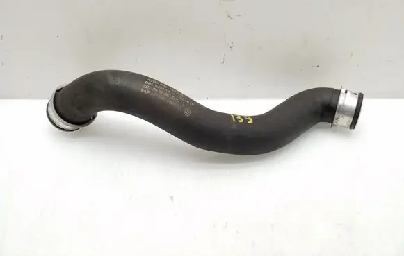 Mercedes-Benz C W204 Engine coolant pipe/hose A2045011582