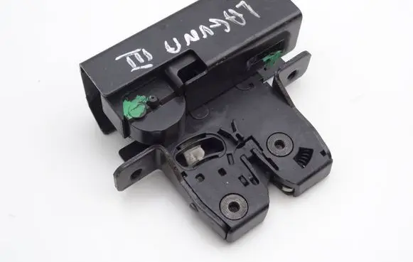 Renault Laguna III Tailgate/trunk/boot lock/catch/latch 905420001R