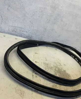 Mercedes-Benz CLA C117 X117 W117 Front door rubber seal