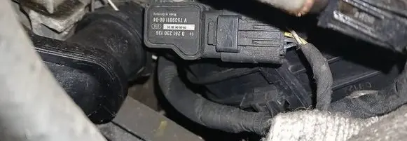 Mini One - Cooper Coupe R56 Air pressure sensor 0261230136 V753981180-04
