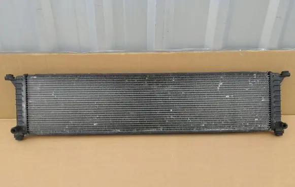 Tesla Model S Coolant radiator 1057999