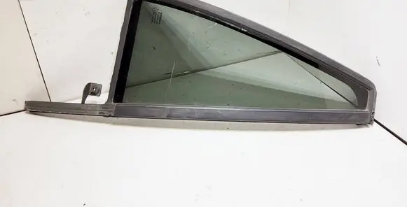 Volvo XC90 Rear vent window glass 08626918 43R001604 08626918RH