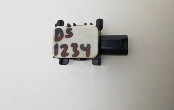 Mercedes-Benz S W221 Airbag deployment crash/impact sensor A0038202826