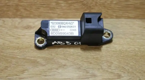 Audi A4 S4 B5 8D Airbag deployment crash/impact sensor 8D0959643B