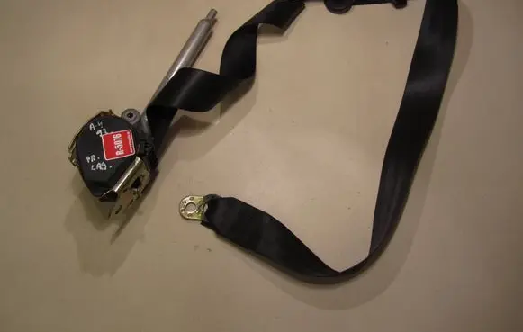Audi A4 S4 B5 8D Front seatbelt 8D0857706 30061997N 566028000
