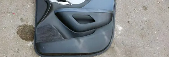 Opel Mokka Front door card panel trim