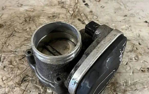 BMW X3 E83 Throttle valve 7502444 408238425004 120804