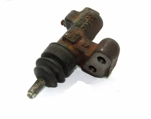 Toyota Yaris Clutch slave cylinder 