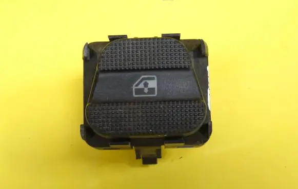Volkswagen Golf III Electric window control switch 1H0959855C